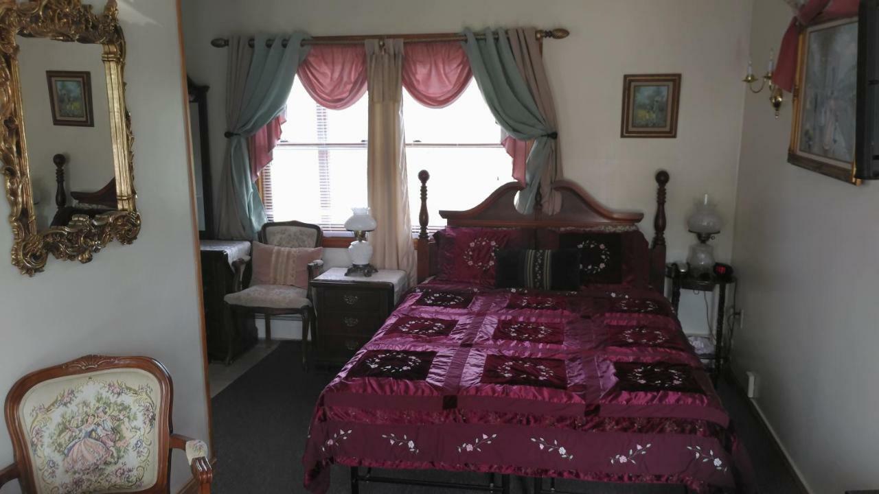 Midway Lodging Cornish Buitenkant foto